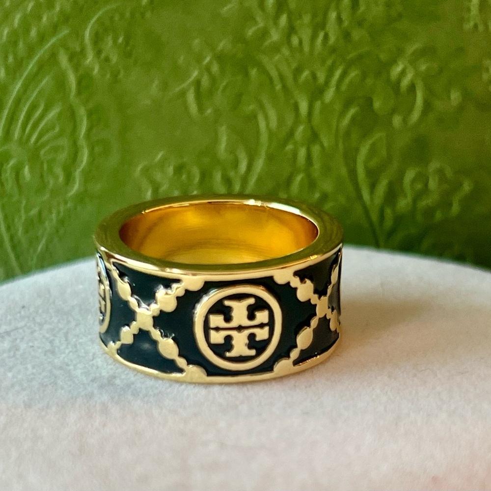 Tory Burch Icon T Monogram ring- black/gold